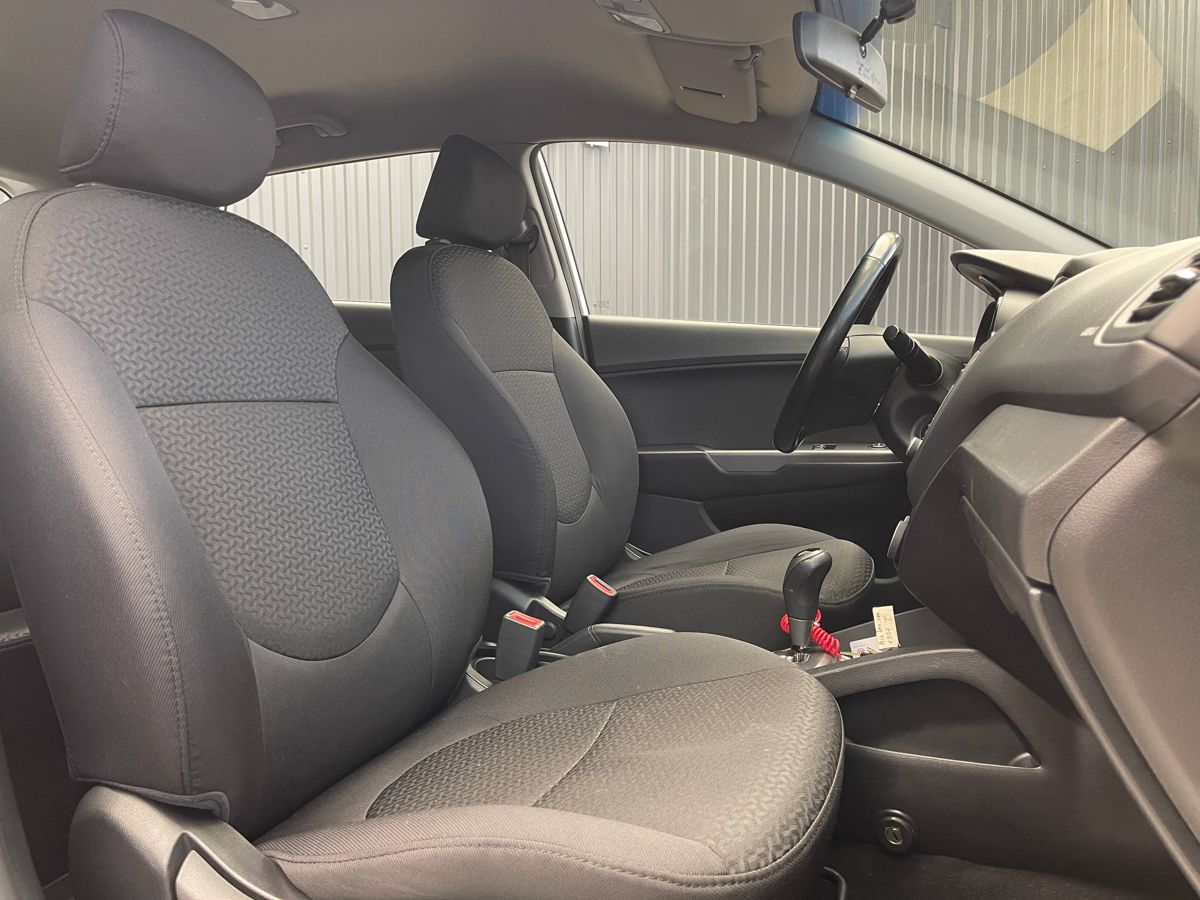 Kia Rio, фотография 16