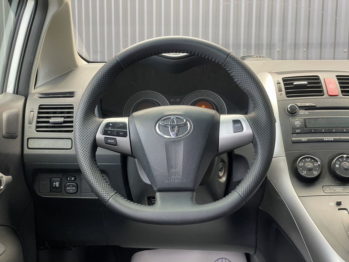 Toyota Auris, фотография 7