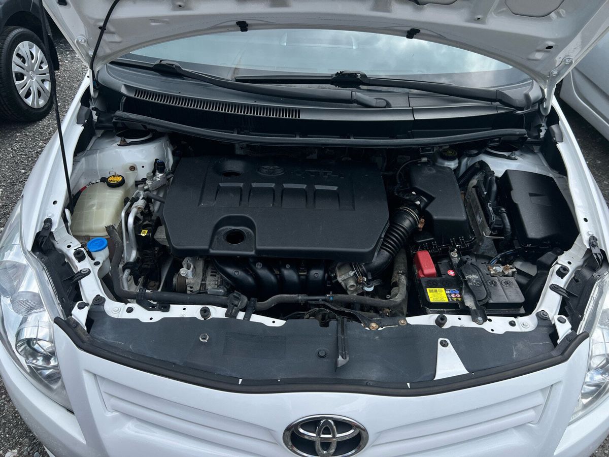 Toyota Auris, фотография 6