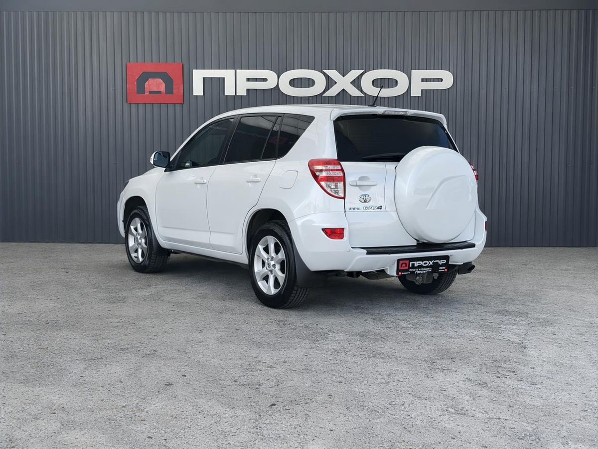 Toyota RAV4, фотография 32
