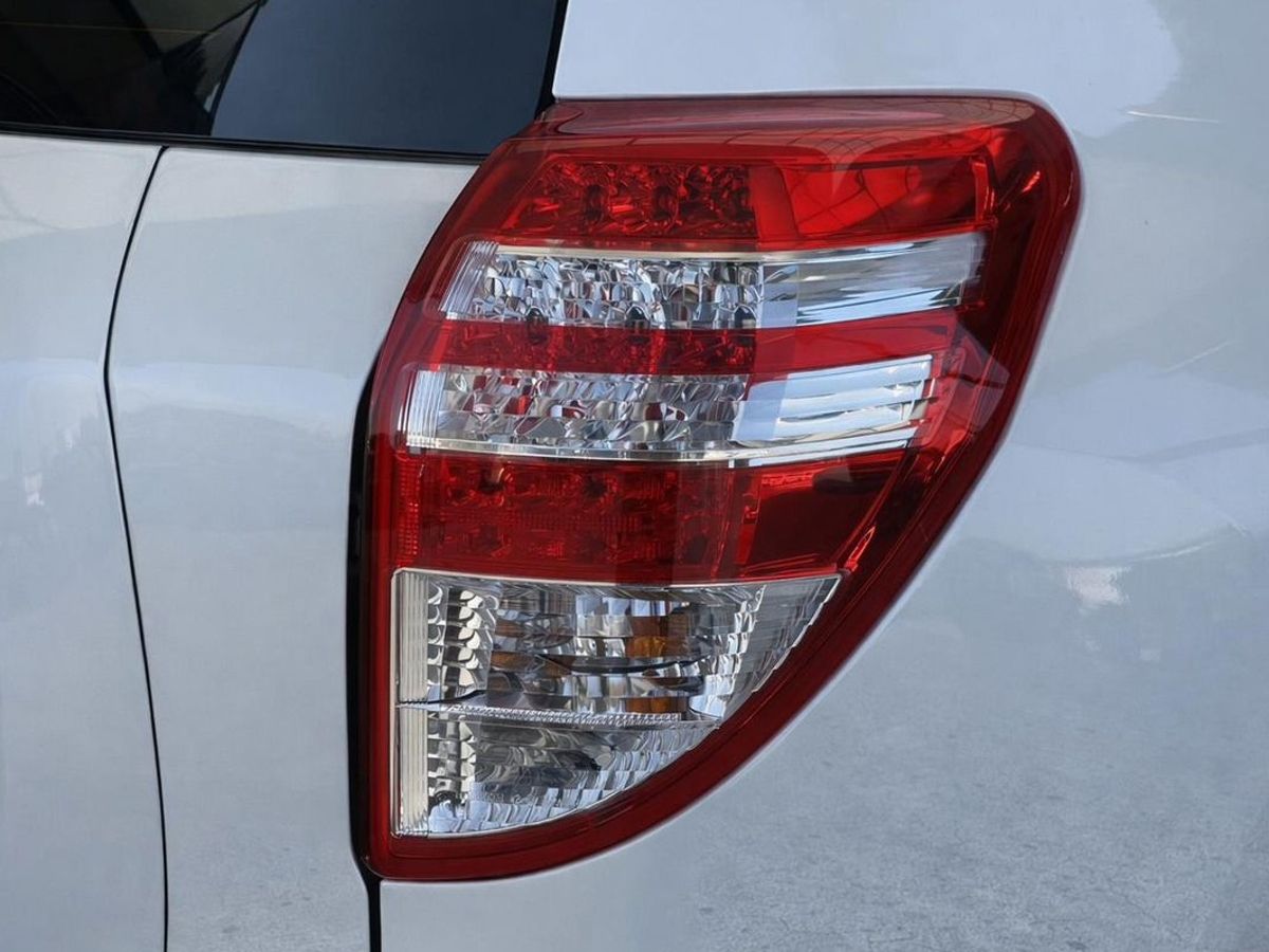 Toyota RAV4, фотография 31