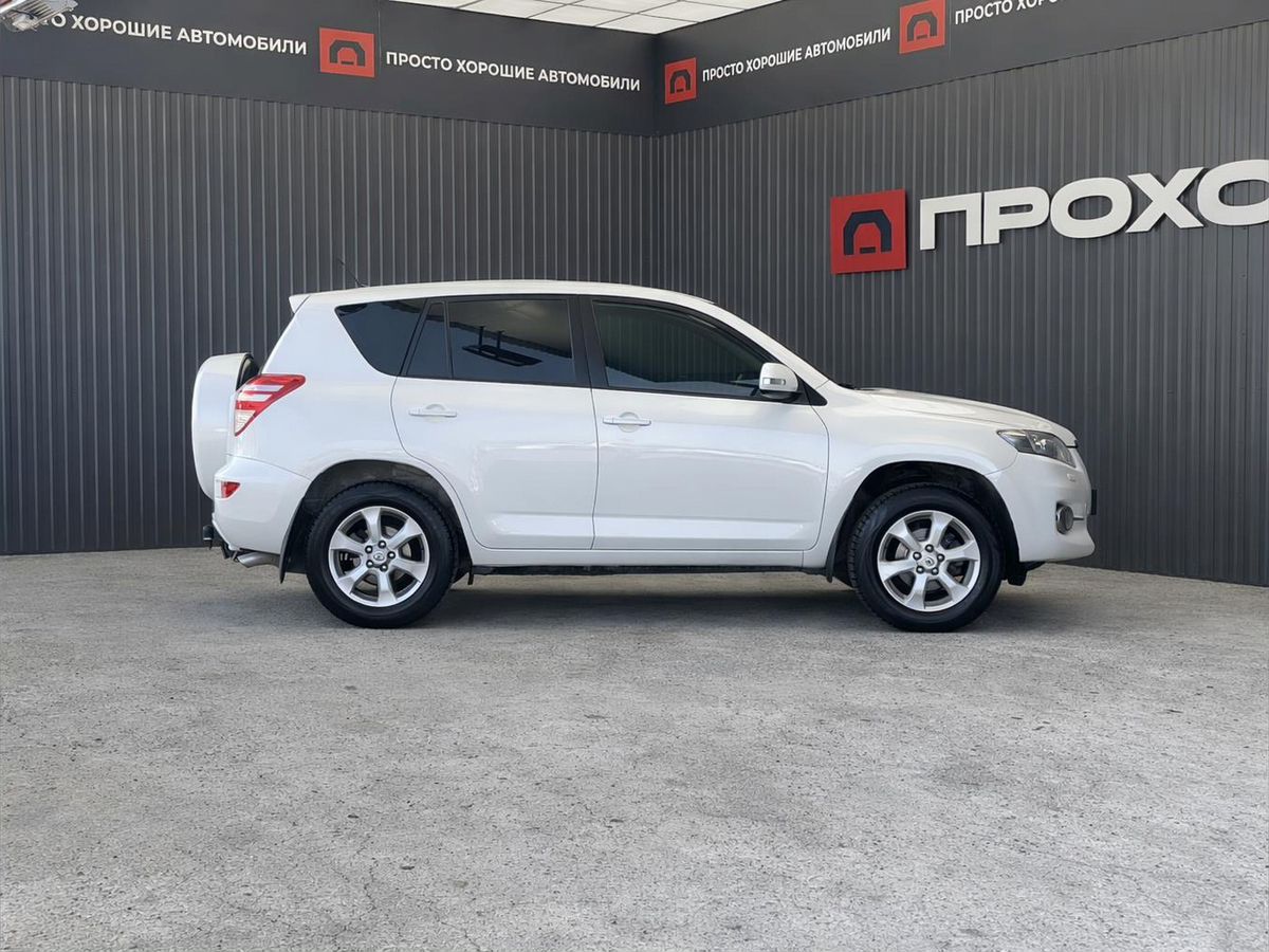 Toyota RAV4, фотография 27