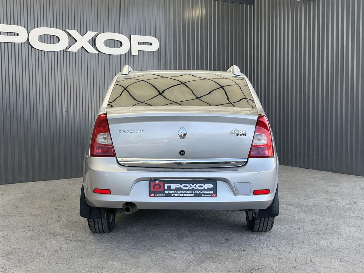 Renault Logan, фотография 22