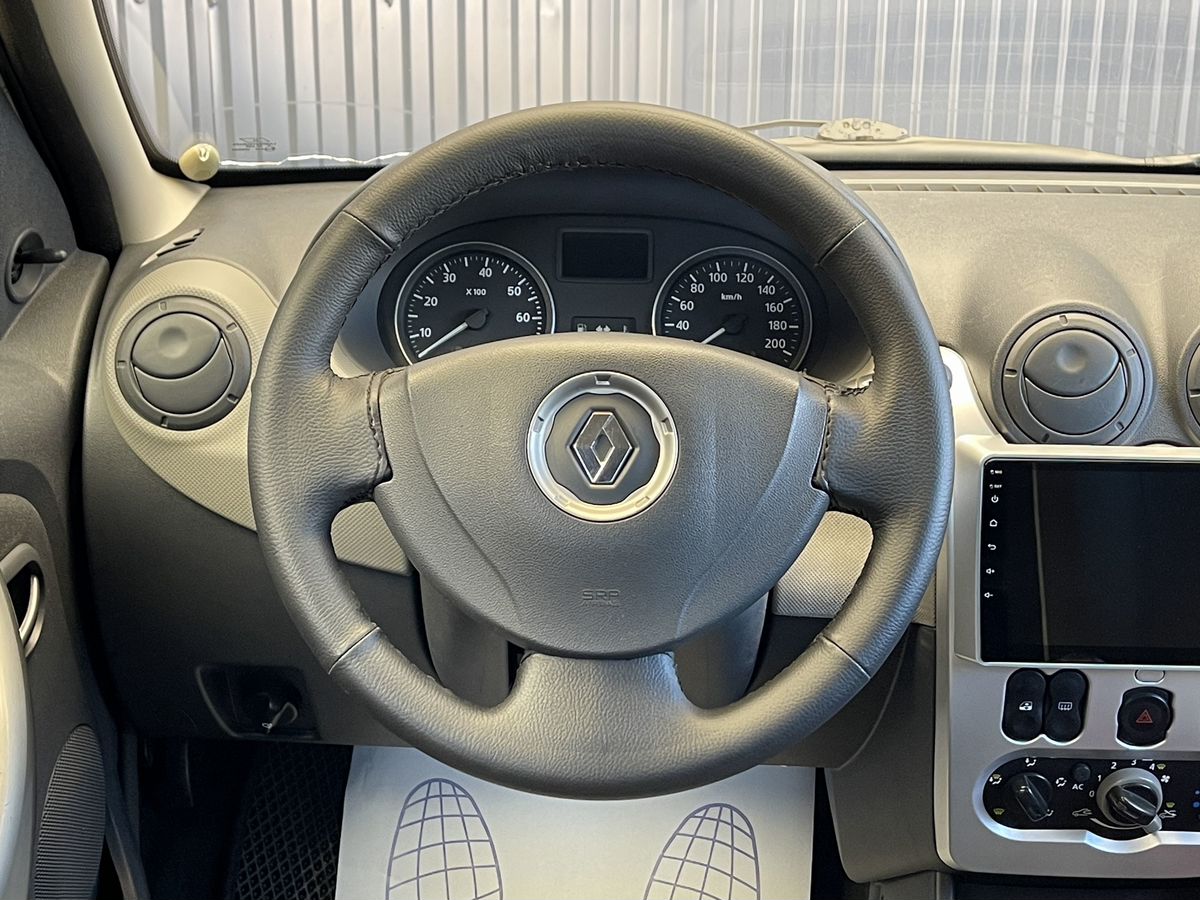 Renault Logan, фотография 9