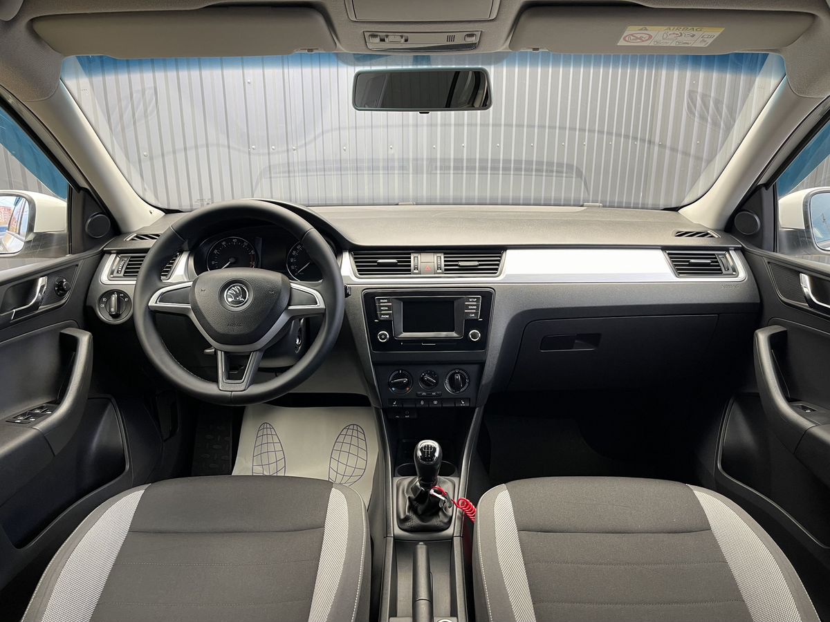 Skoda Rapid, фотография 6