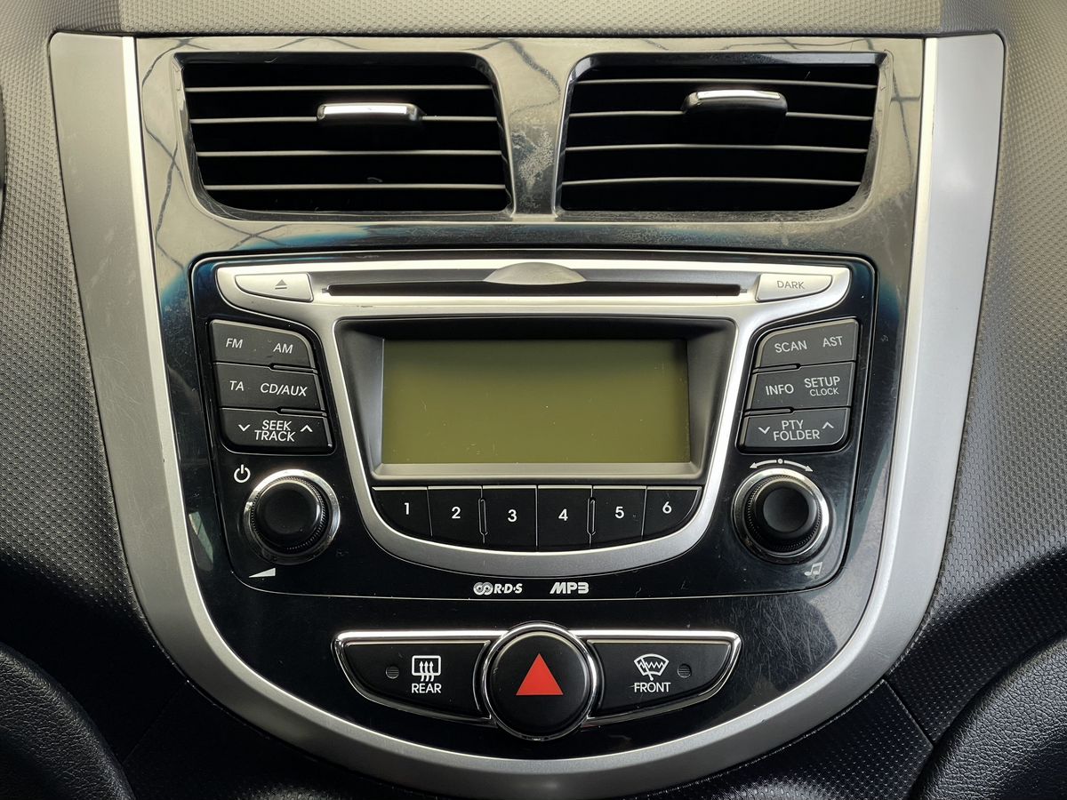 Hyundai Solaris, фотография 12
