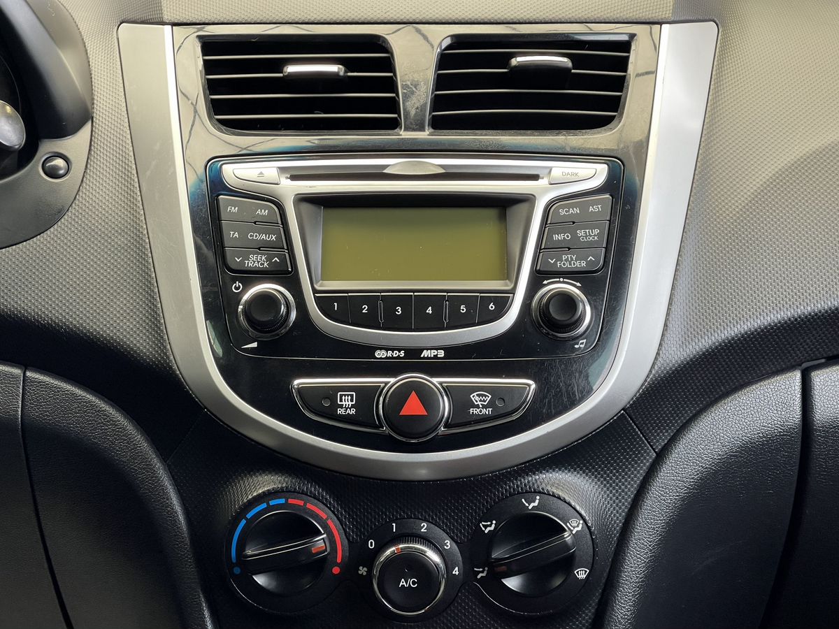 Hyundai Solaris, фотография 11