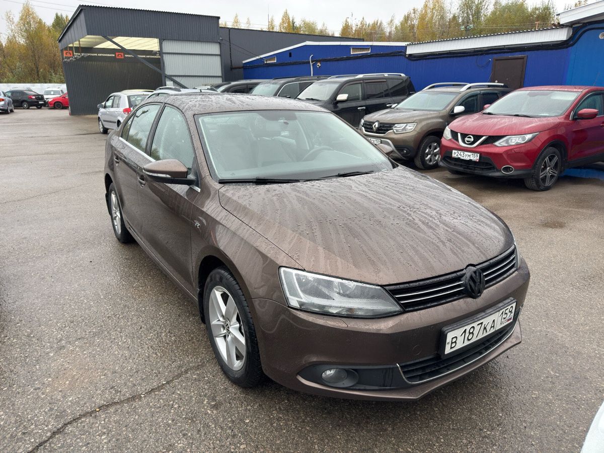 Volkswagen Jetta, фотография 2