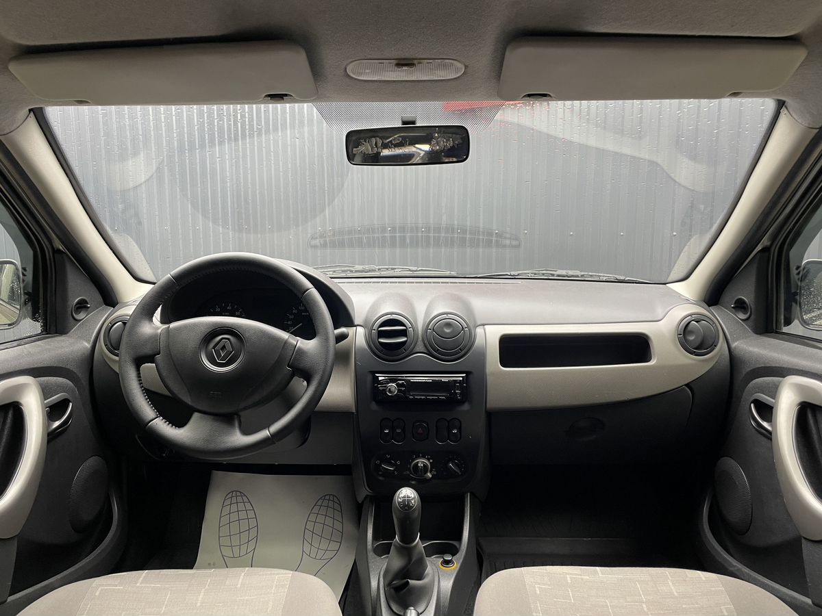 Renault Logan, фотография 5