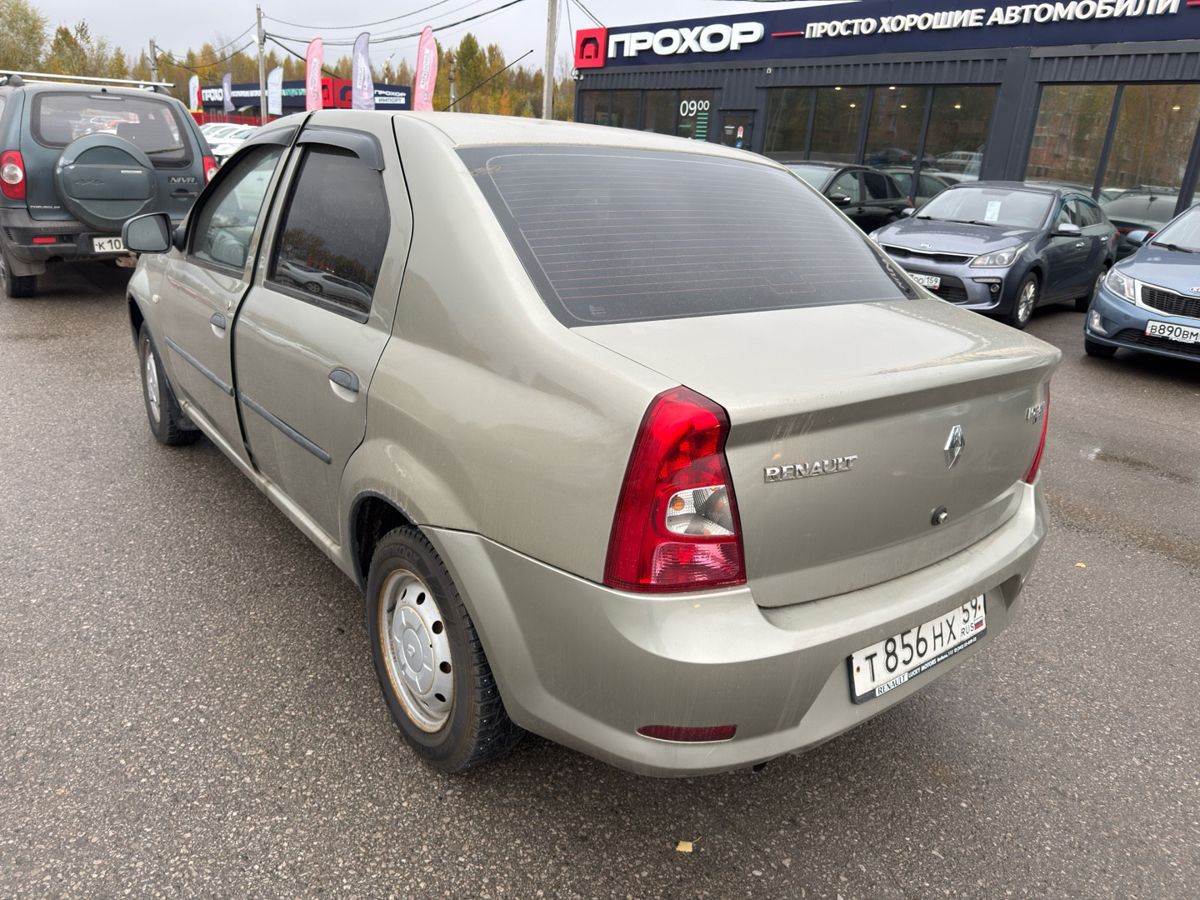 Renault Logan, фотография 4
