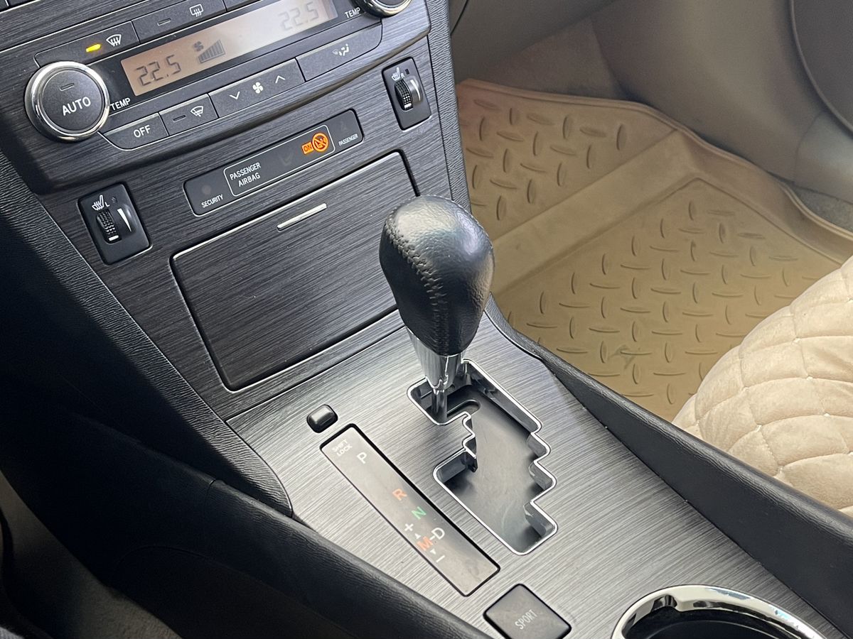 Toyota Avensis, фотография 15