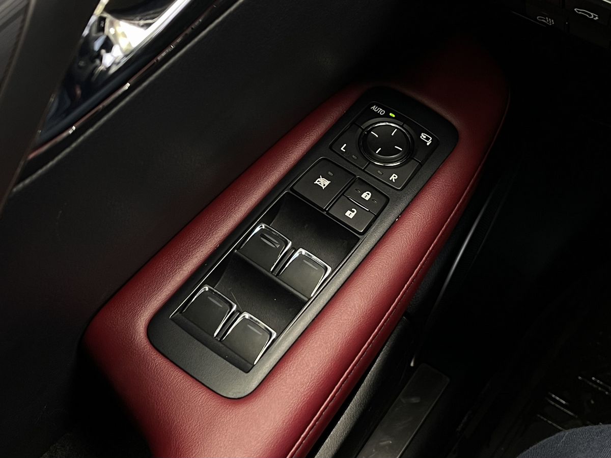 Lexus RX, фотография 17