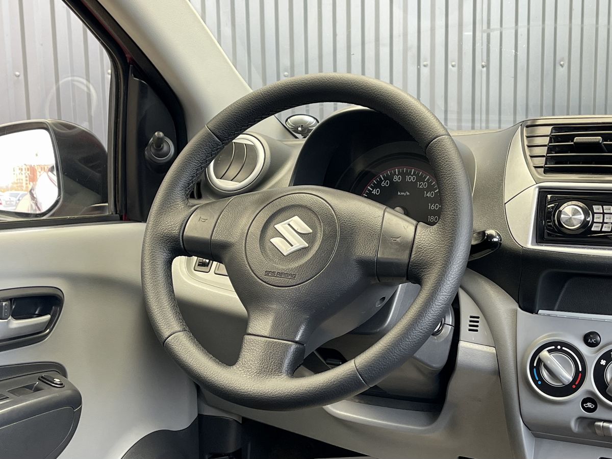 Suzuki ALTO, фотография 10