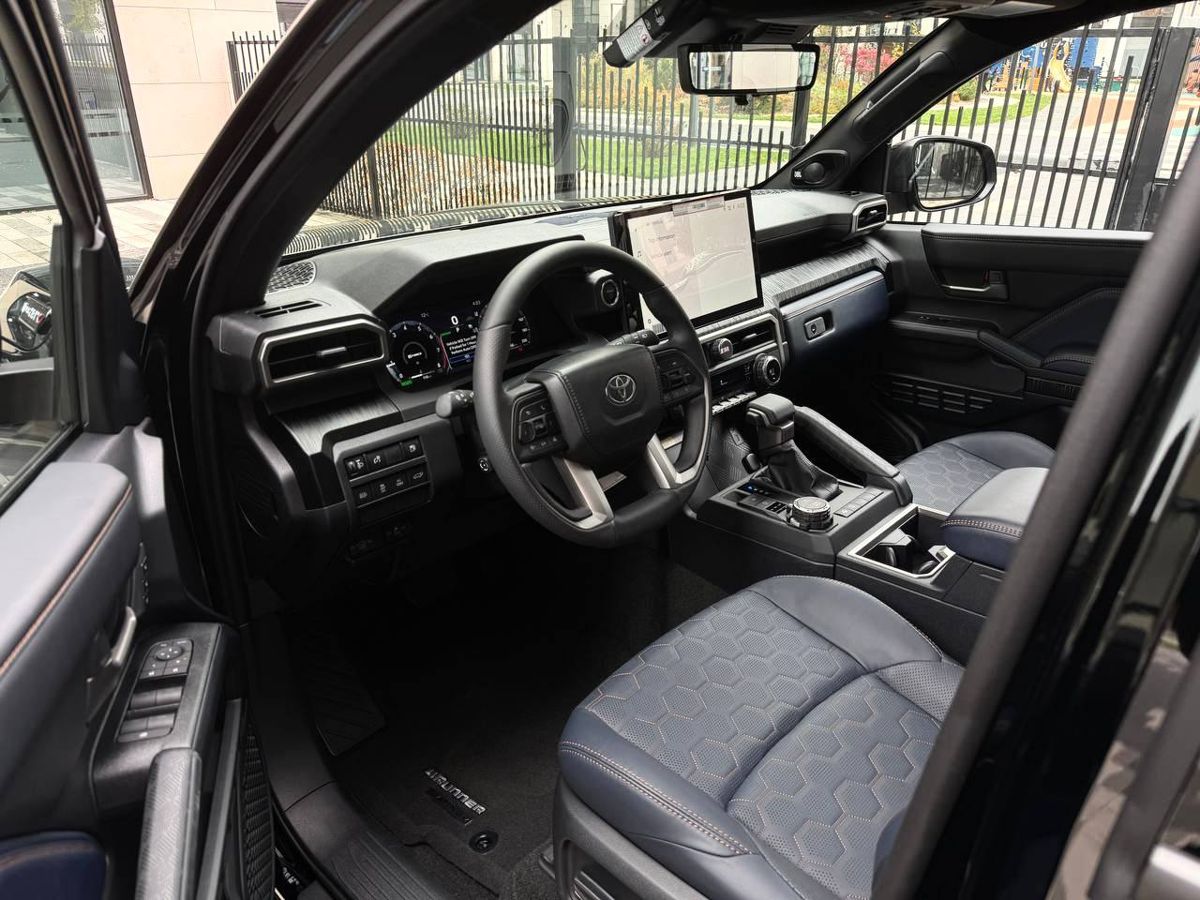 Дополнительное фото Toyota 4Runner, 2026, Черный, 110 км