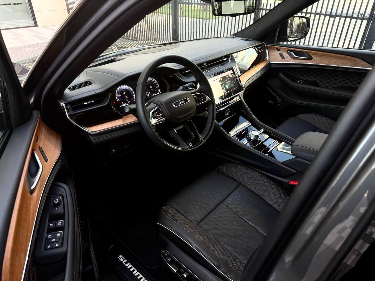 Дополнительное фото Jeep Grand Cherokee, 2026, Серый, 74 км