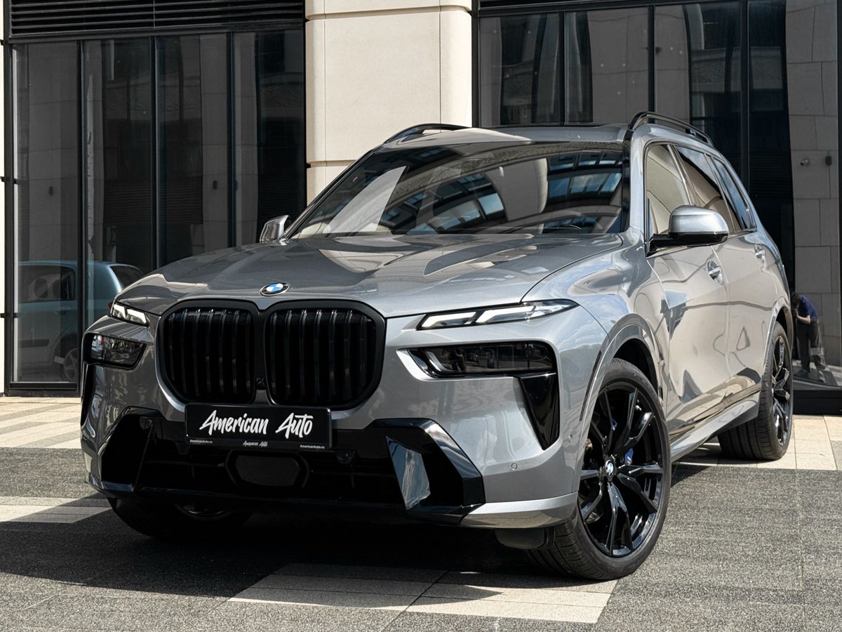 Фото BMW X7, 2022, Серебряный, 36602 км