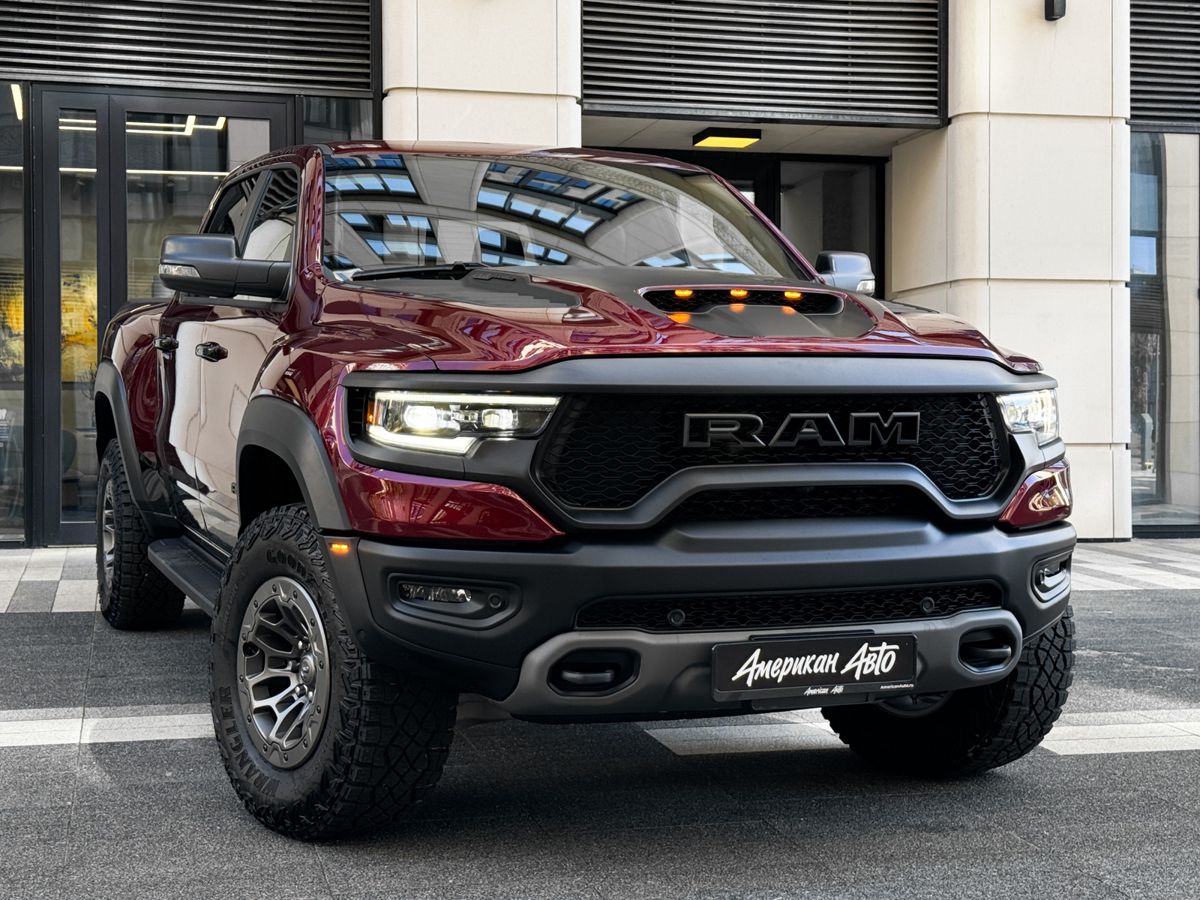 Фото Ram 1500, 2024, Красный, 1150 км