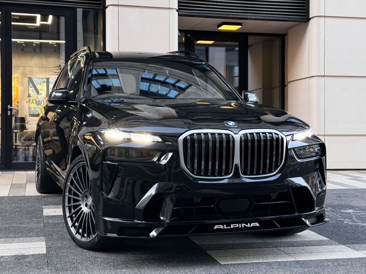 Фото Alpina XB7, 2025, Черный, 389 км