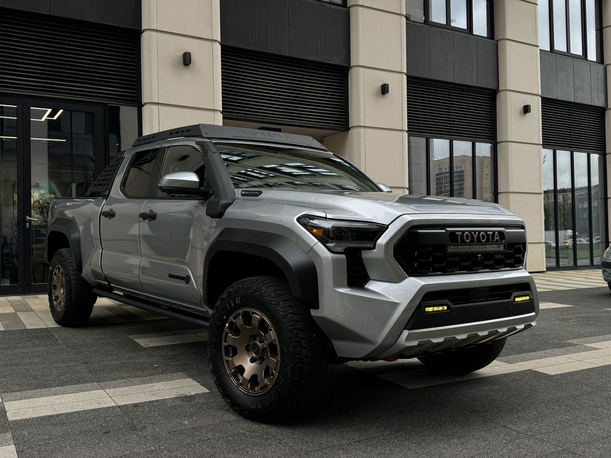 Фото Toyota Tacoma, 2025, Серый, 56 км