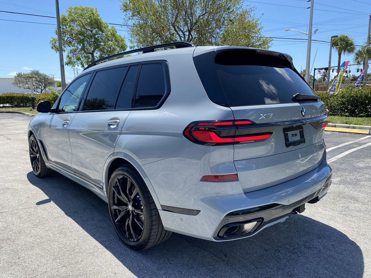 Дополнительное фото BMW X7, 2026, Серый, 1218 км