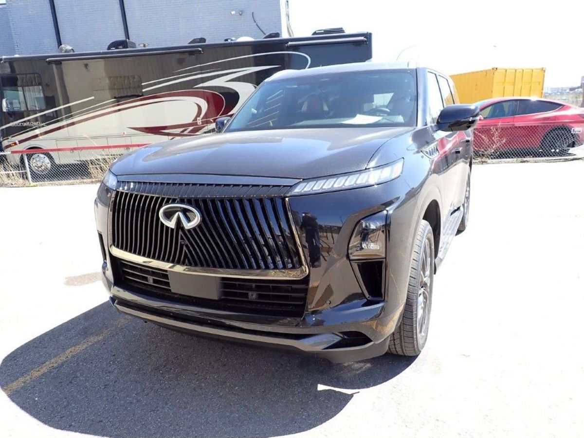 Фото Infiniti QX80, 2026, Черный, 35 км