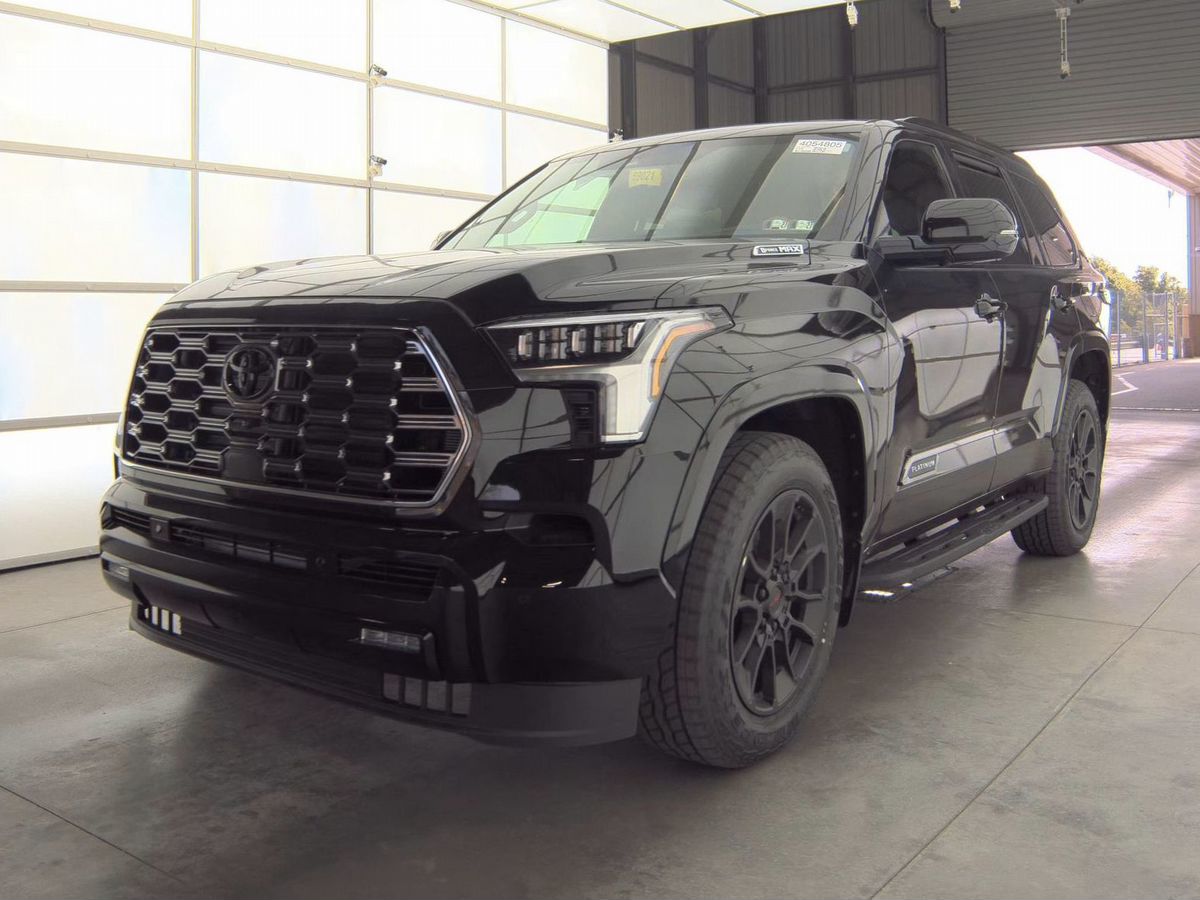 Фото Toyota Sequoia, 2026, Черный, 190 км