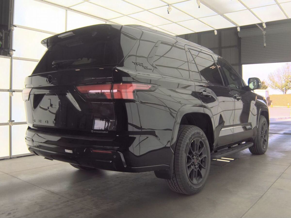 Дополнительное фото Toyota Sequoia, 2026, Черный, 190 км