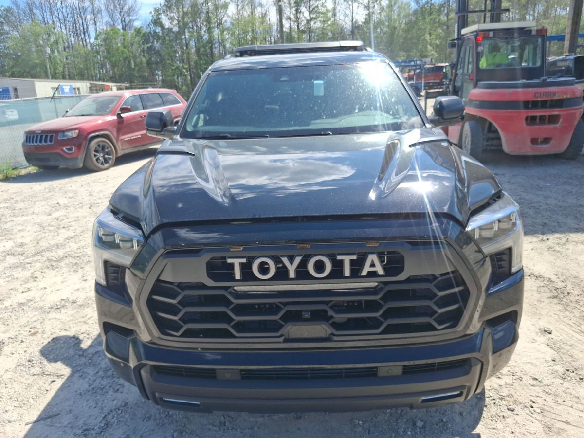 Дополнительное фото Toyota Sequoia, 2026, Черный, 7 км