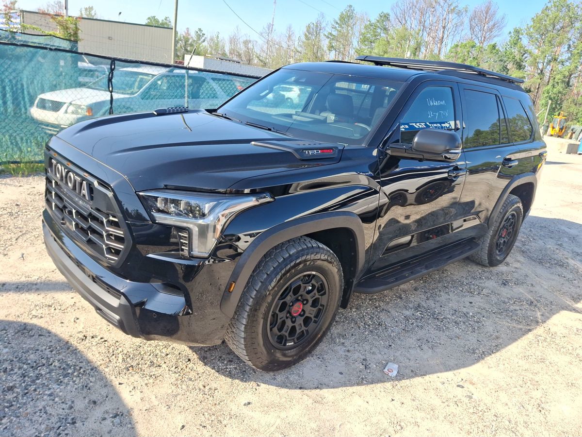 Фото Toyota Sequoia, 2026, Черный, 182 км