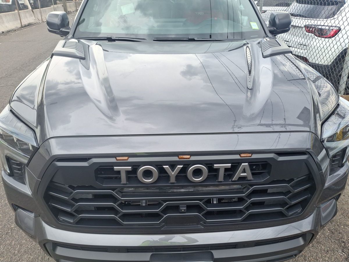 Дополнительное фото Toyota Sequoia, 2026, Серый, 16 км