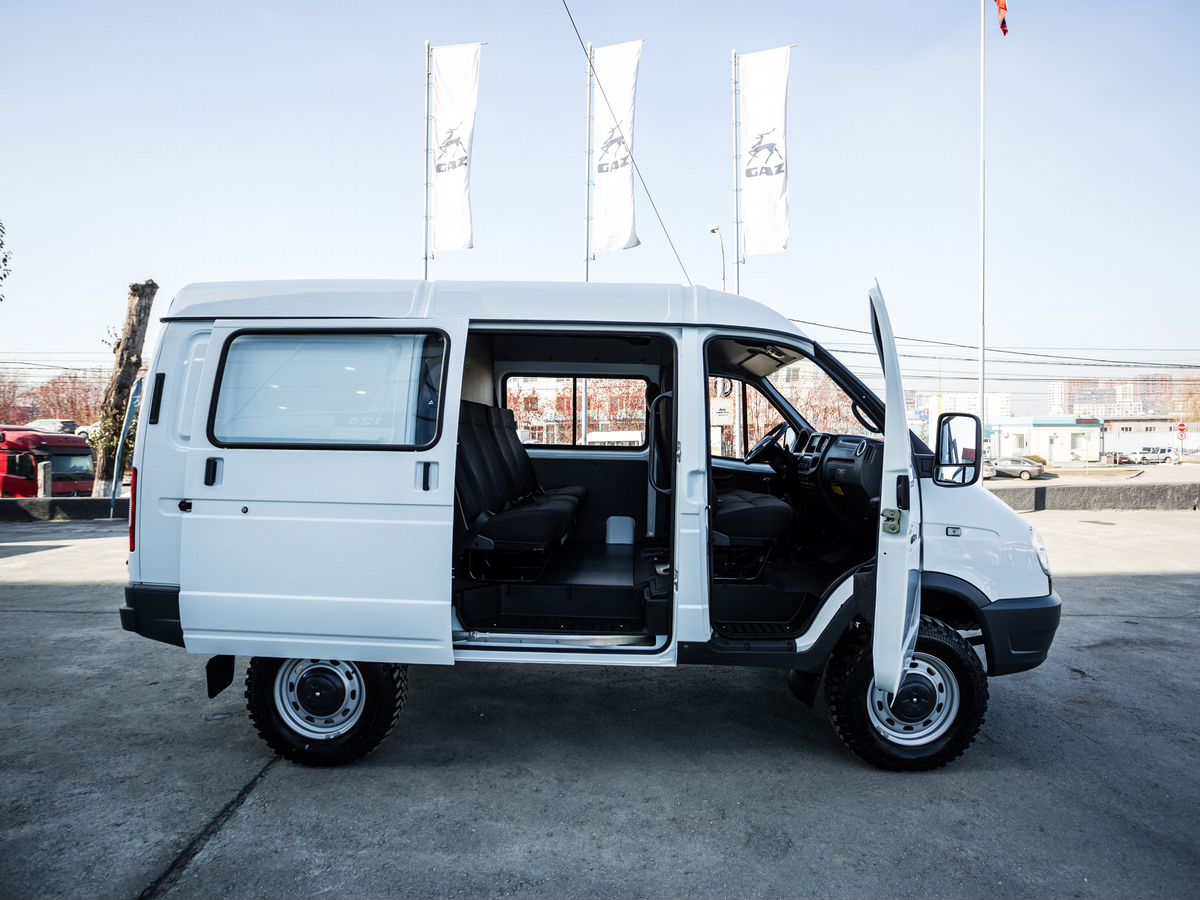 ГАЗ Соболь (2752)