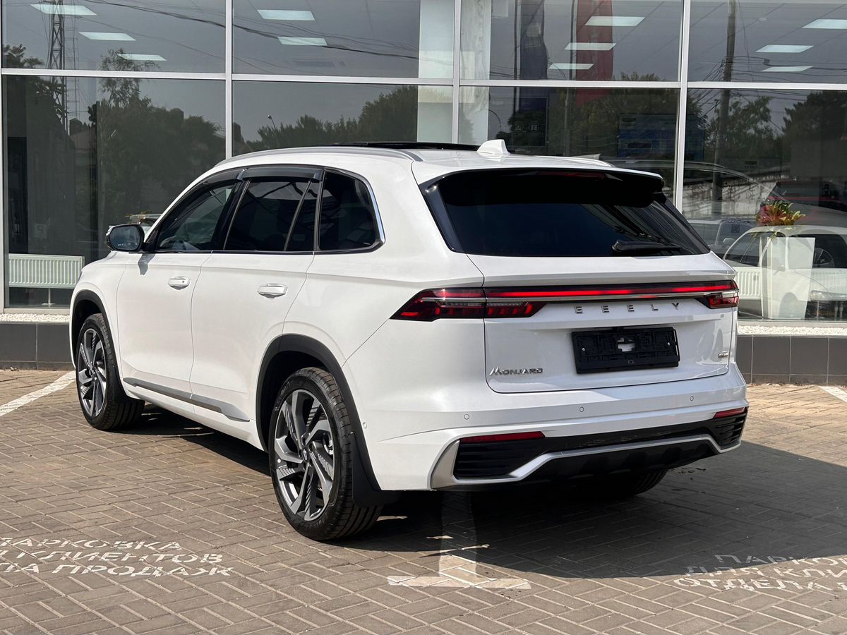 Geely Monjaro Флагман