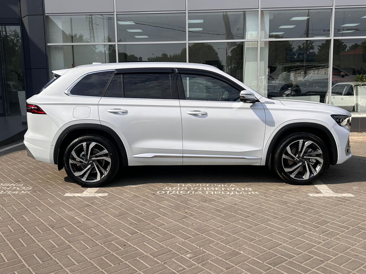 Geely Monjaro Флагман