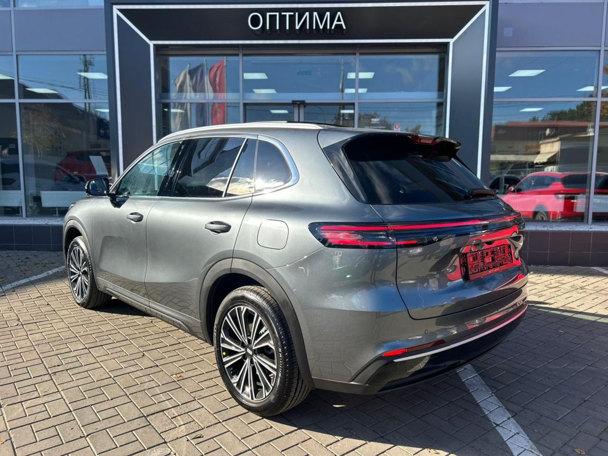 Geely EX5 Гибрид Макс EM-i