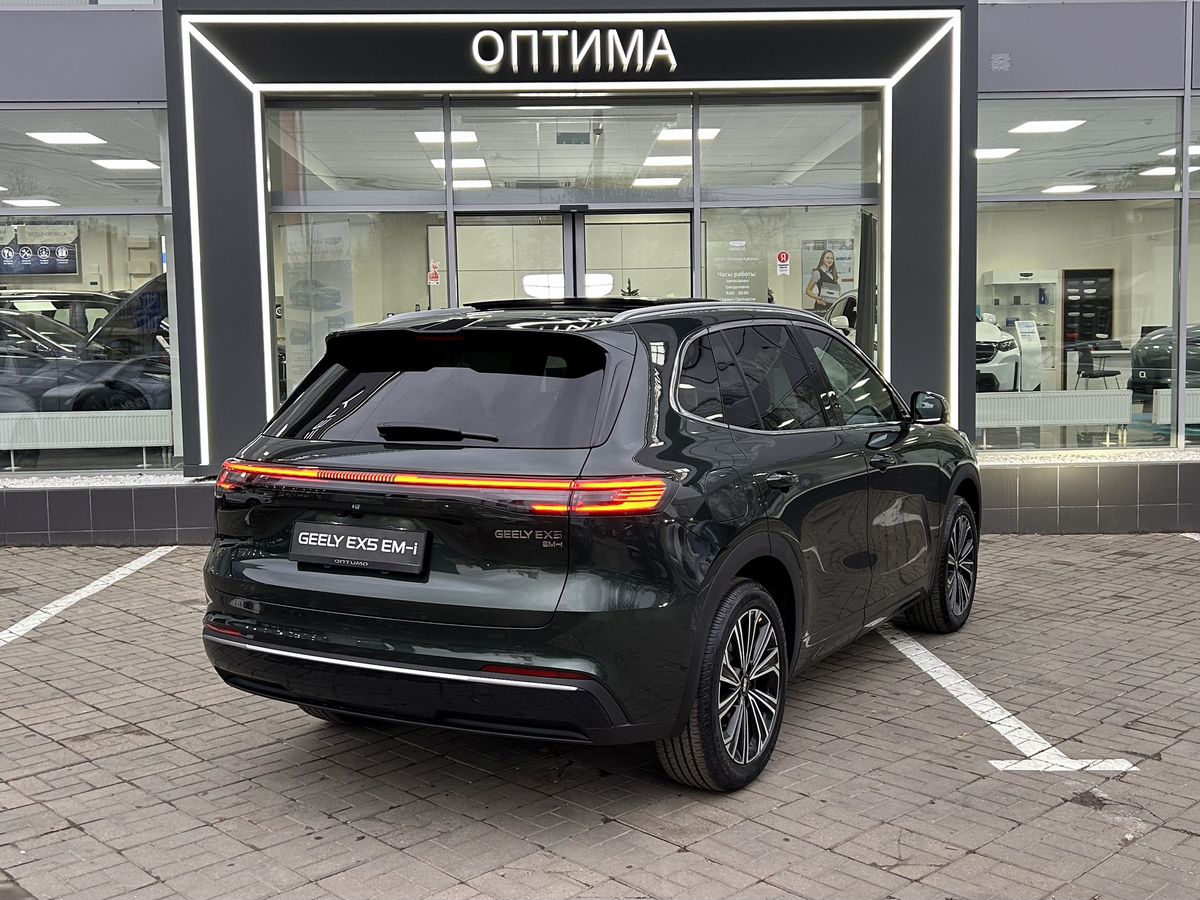 Geely EX5 Гибрид Макс EM-i