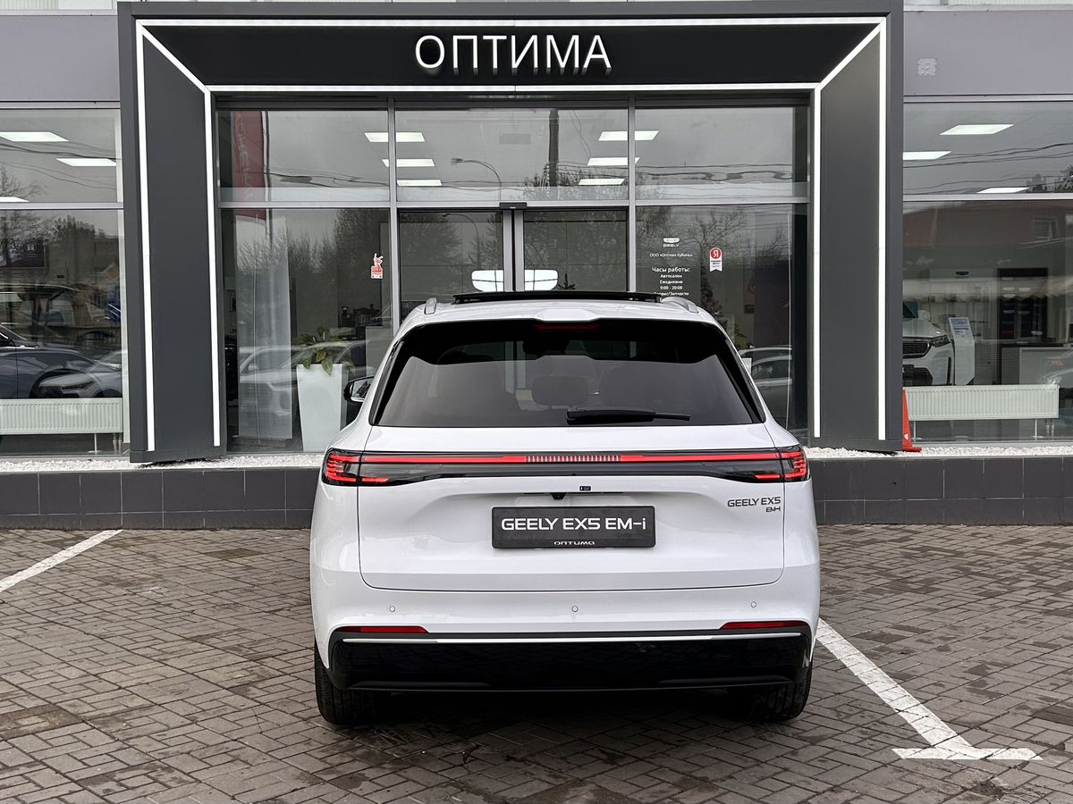Geely EX5 Гибрид Макс EM-i