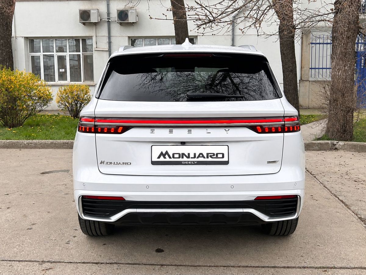 Geely Monjaro Флагман