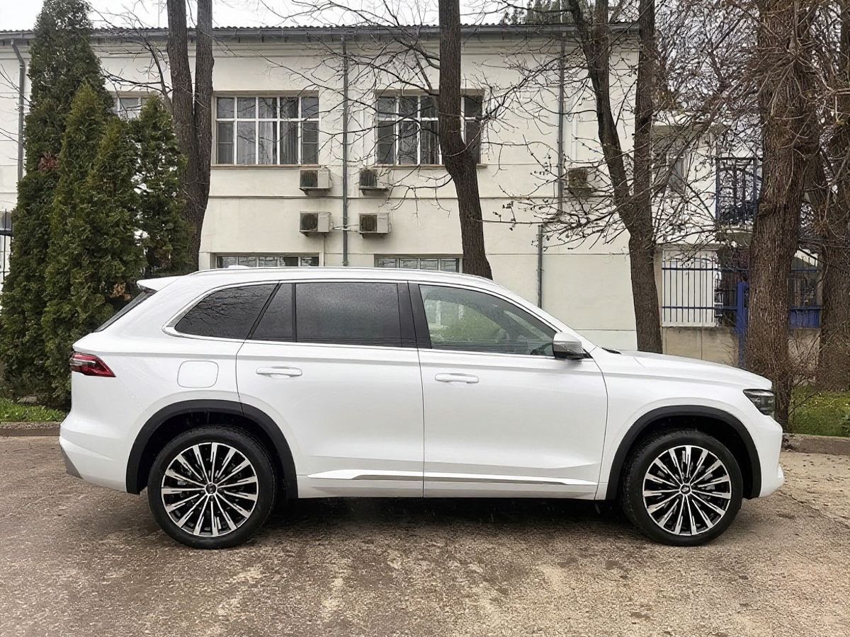 Geely Monjaro Флагман