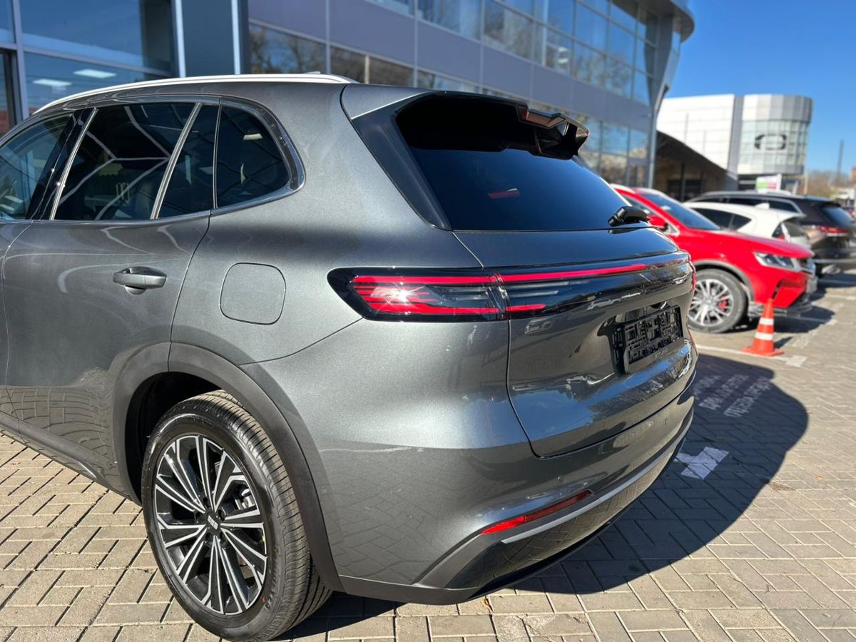 Geely EX5 Гибрид Макс EM-R