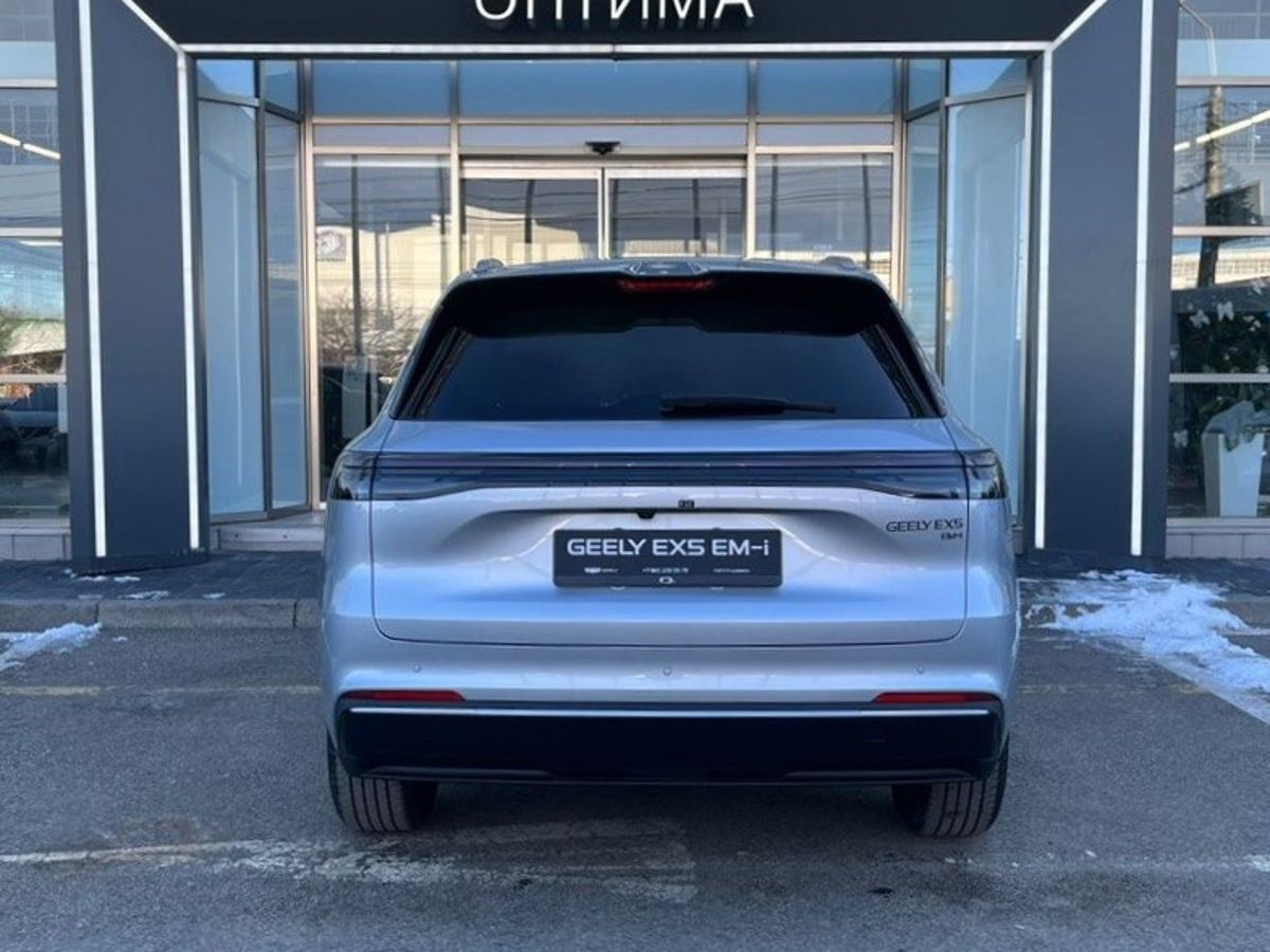 Geely EX5 Гибрид Макс EM-R