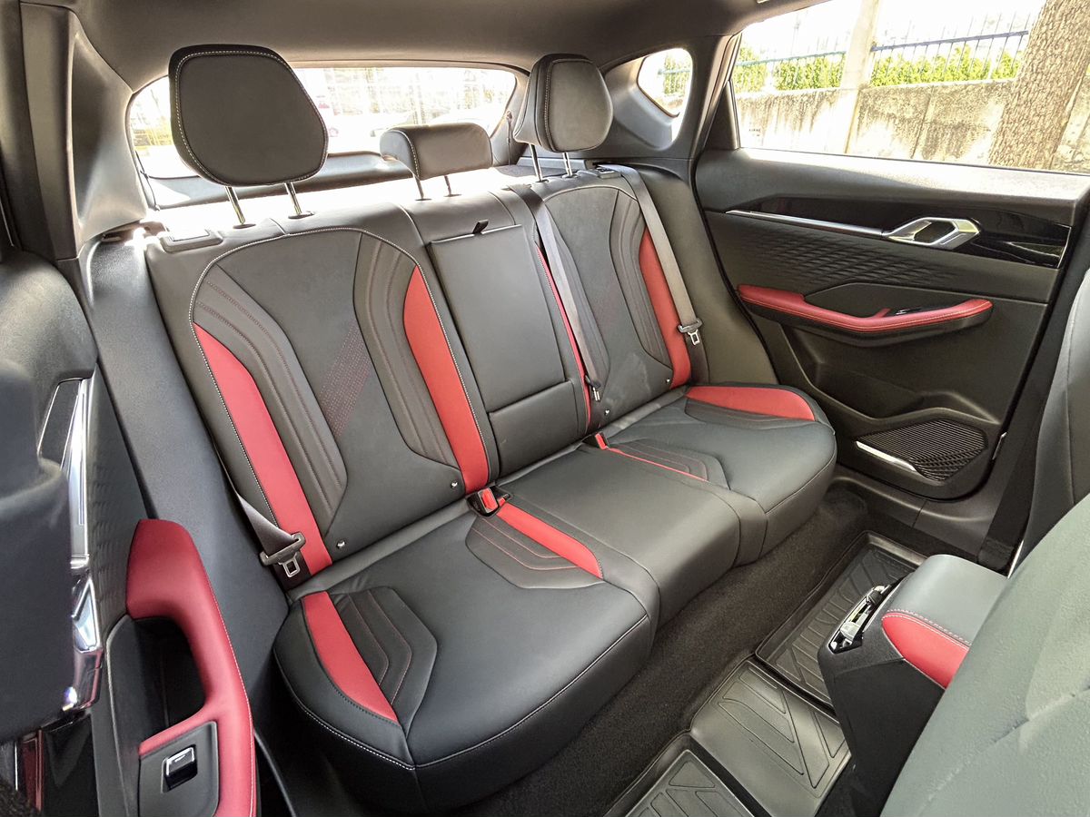 Geely Coolray Эксклюзив